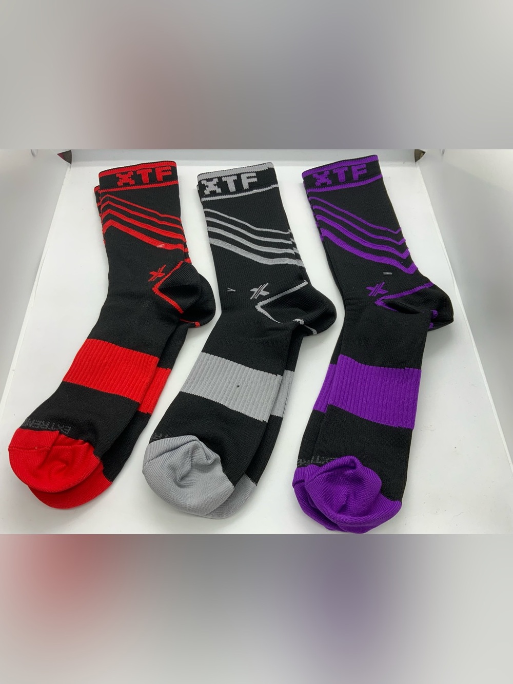 (3) Extreme Fit Breathable Odor Resistant Crew Compression Socks